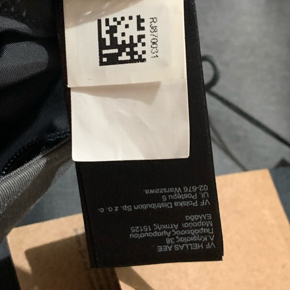 The North face women’s jacket - Picture 13 of 14